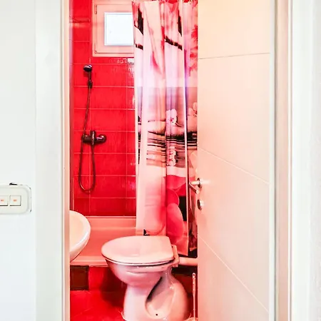 1 Bedroom Gorgeous In Lägenhet *
